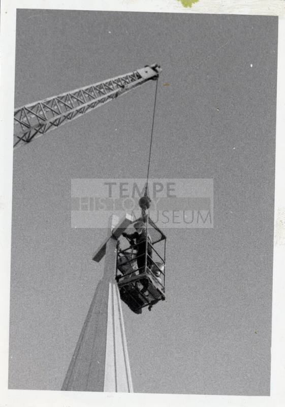 Photograph of the First Congregational Church of Tempe placement of Cross.