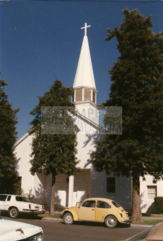 Photograph of front of First Congregational Church of Tempe