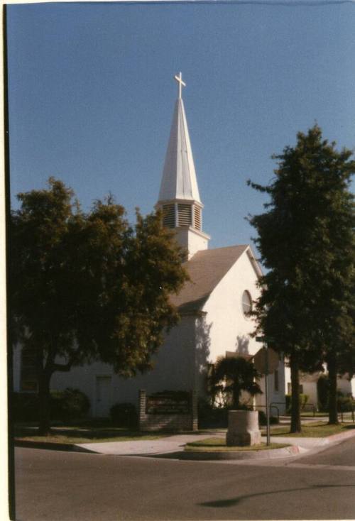 Photograph of front corner of the First Congregational Church of Tempe