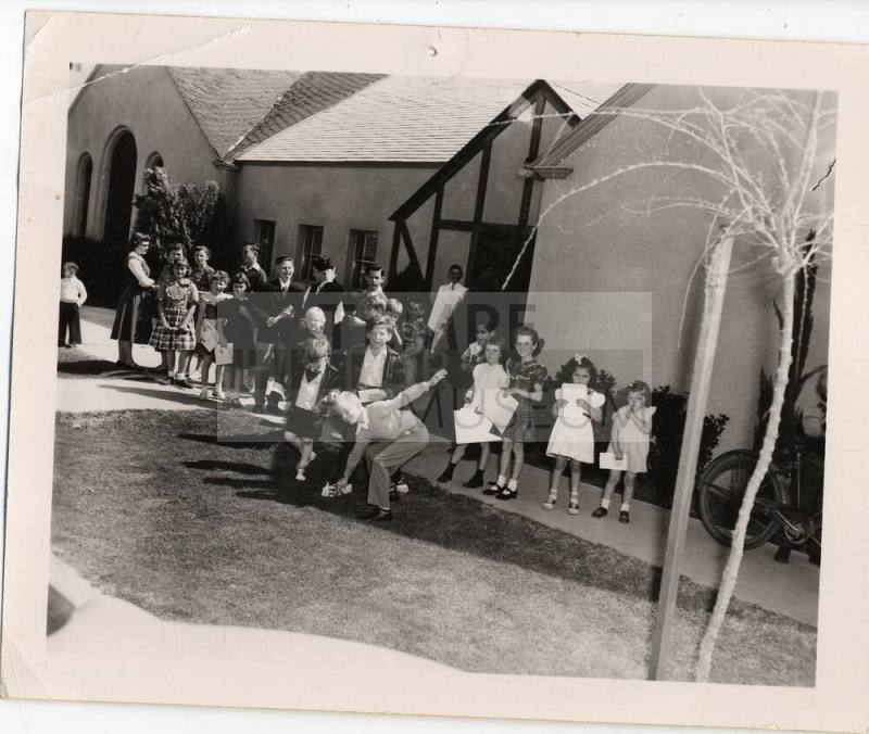 Photograph of First Congregational Church of Tempe Outdoor School Activity