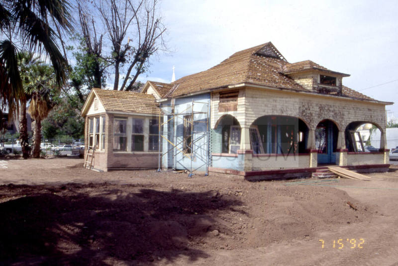 B. B. Moeur House, 634 S Myrtle, during restoration