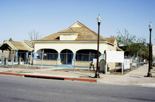 B. B. Moeur House, 634 S Myrtle, during restoration