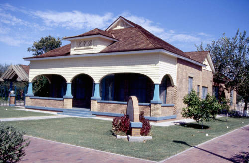 B. B. Moeur House, 634 S Myrtle