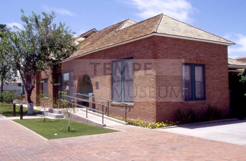 B. B. Moeur House, 634 S Myrtle