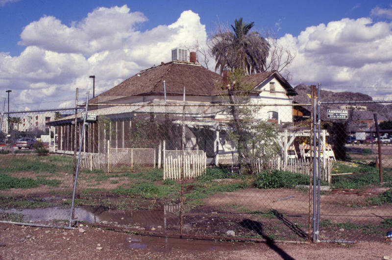 Brown Strong Reeves House, 604 S. Ash Avenue