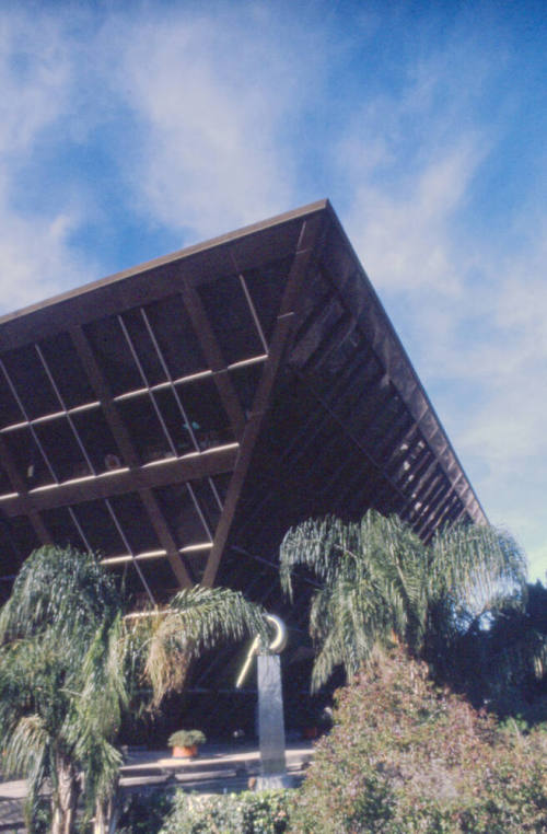 City Hall, 31 E. 5th Street