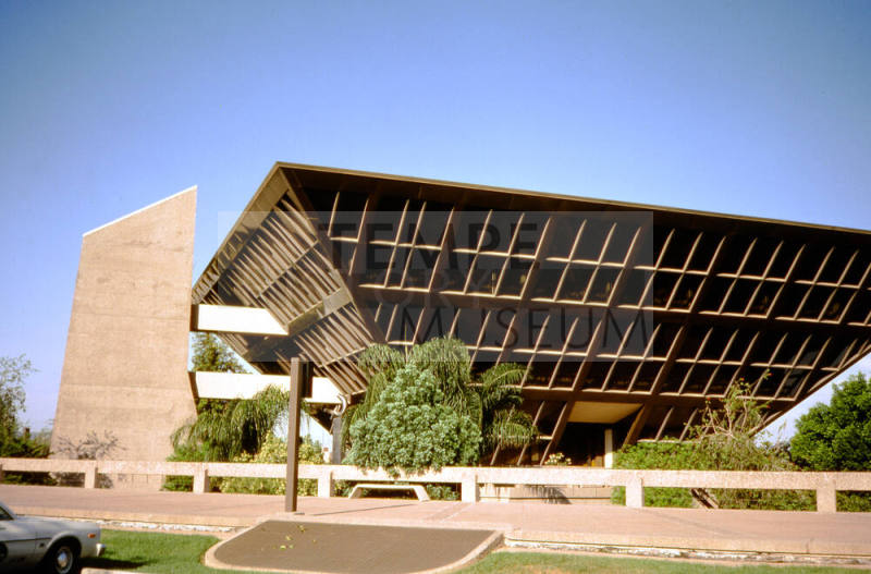 City Hall, 31 E. 5th Street
