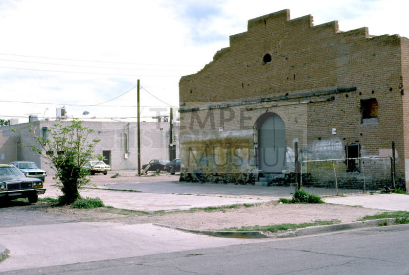 Ellingson Warehouse, 24 W. 7th Street