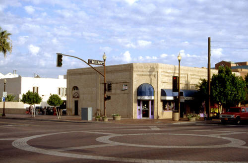420 S. Mill Ave.