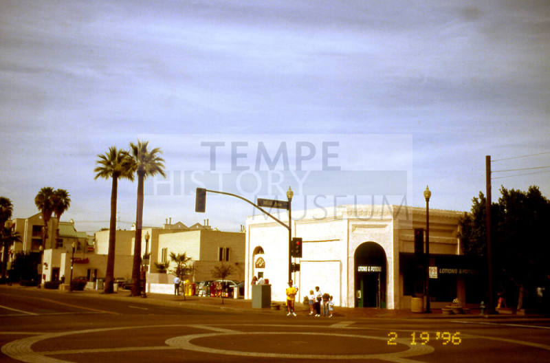 420 S. Mill Ave.