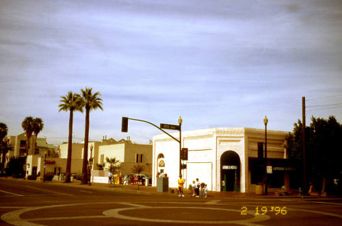 420 S. Mill Ave.