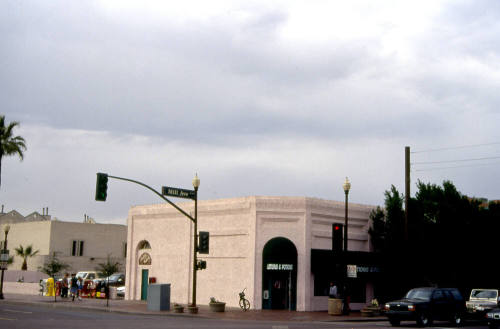 420 S. Mill Ave.