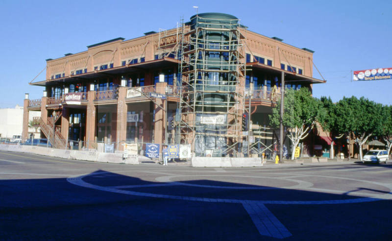 420 S. Mill Ave.