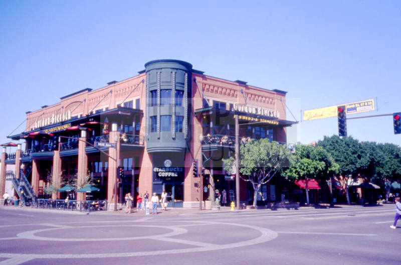 420 S. Mill Ave.