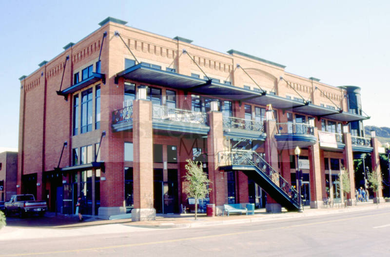 420 S. Mill Ave.