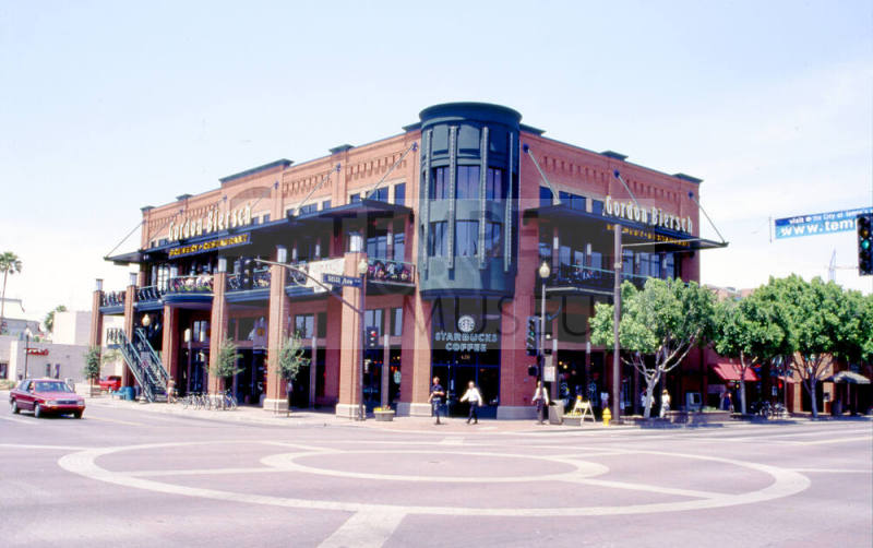 420 S. Mill Ave.