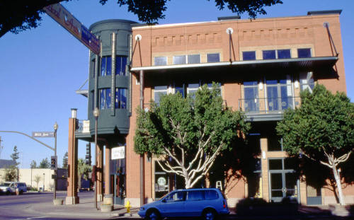 420 S. Mill Ave.