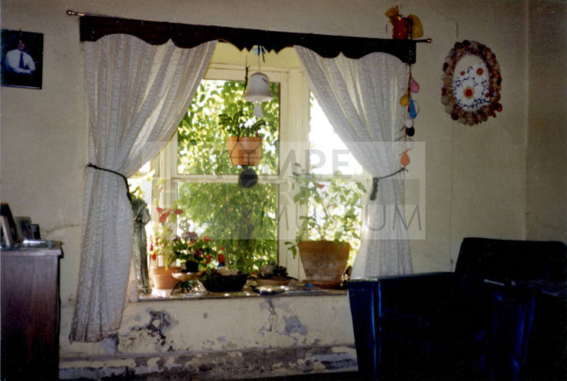 Elias-Rodriguez House bay window