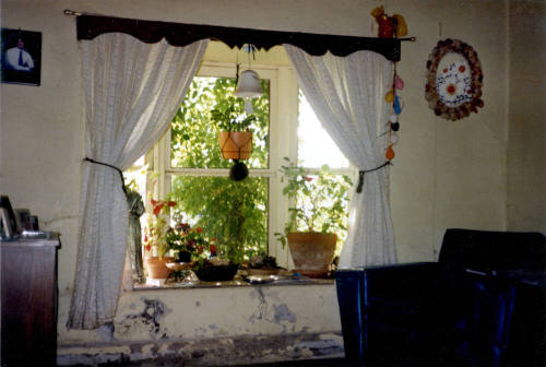 Elias-Rodriguez House bay window