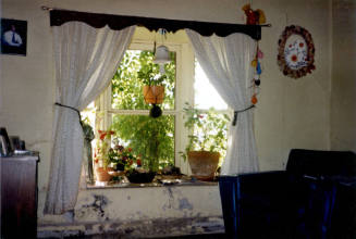 Elias-Rodriguez House bay window