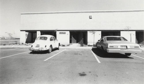 Leasing Office - 943 South 48th Street, Tempe, Arizona