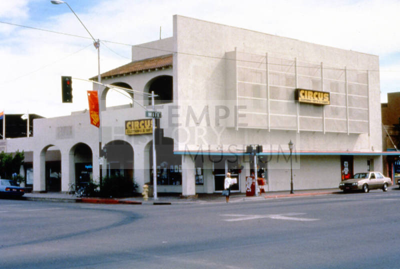 Laird Building before renovation, 501 S. Mill Ave.