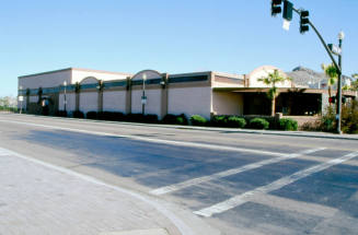 McDuffy's, 230 W. 5th St.