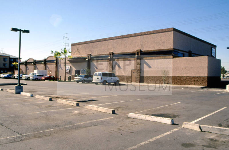 McDuffy's, 230 W. 5th St.