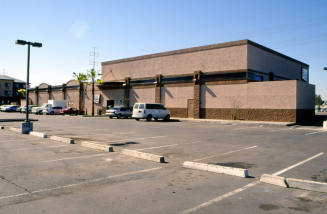 McDuffy's, 230 W. 5th St.