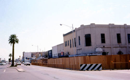Mill Ave. Shops, 414 S. Mill Ave.