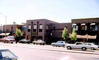 Mill Ave. Shops, 414 S. Mill Ave.