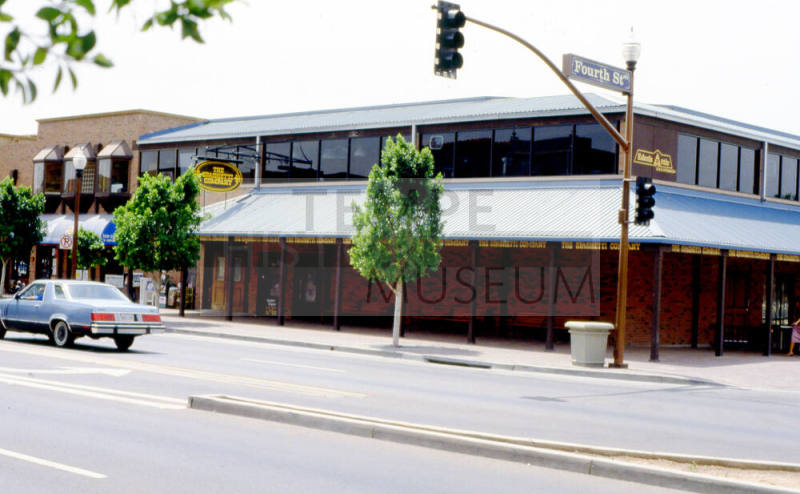 Mill Ave. Shops, 414 S. Mill Ave.