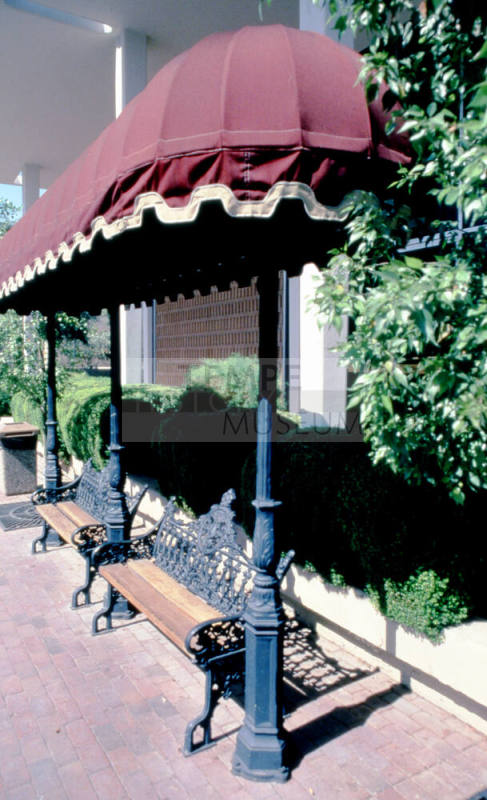 Mill Ave. Streetscape - covered seating