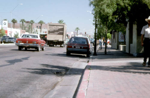 Mill Ave. Streetscape - street scene