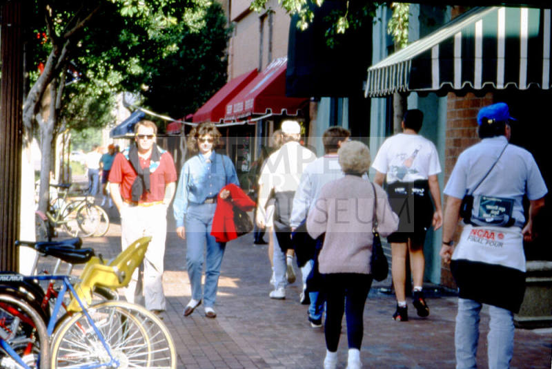 Mill Ave. Streetscape - street scene