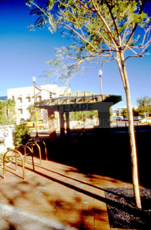 Mill Ave. Streetscape - ramada
