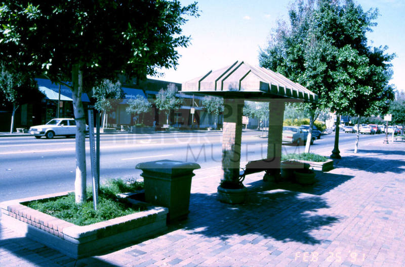 Mill Ave. Streetscape - bus stop