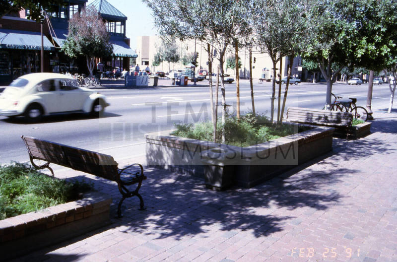 Mill Ave. Streetscape - bus stop