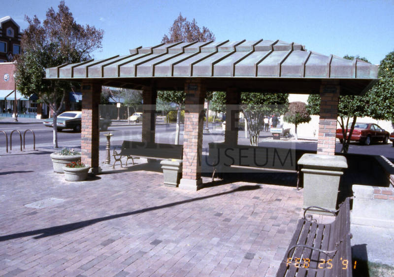 Mill Ave. Streetscape - covered bus stop