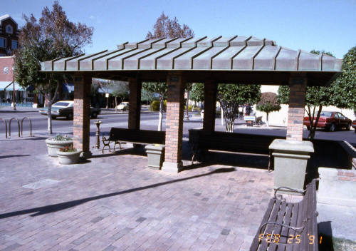Mill Ave. Streetscape - covered bus stop