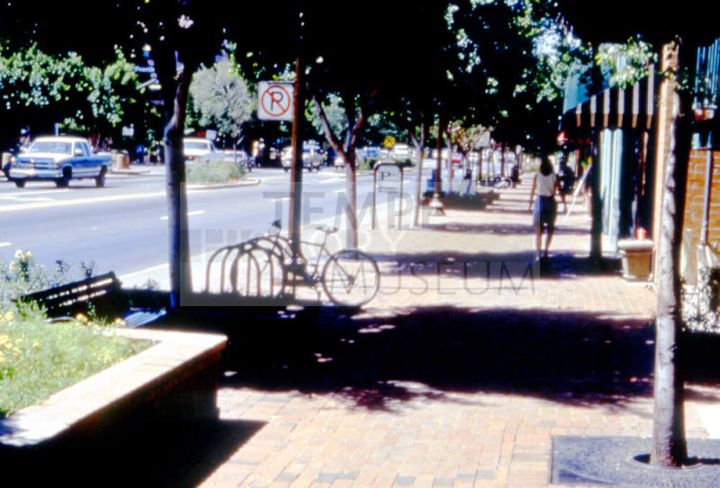 Mill Ave. Streetscape - street scene