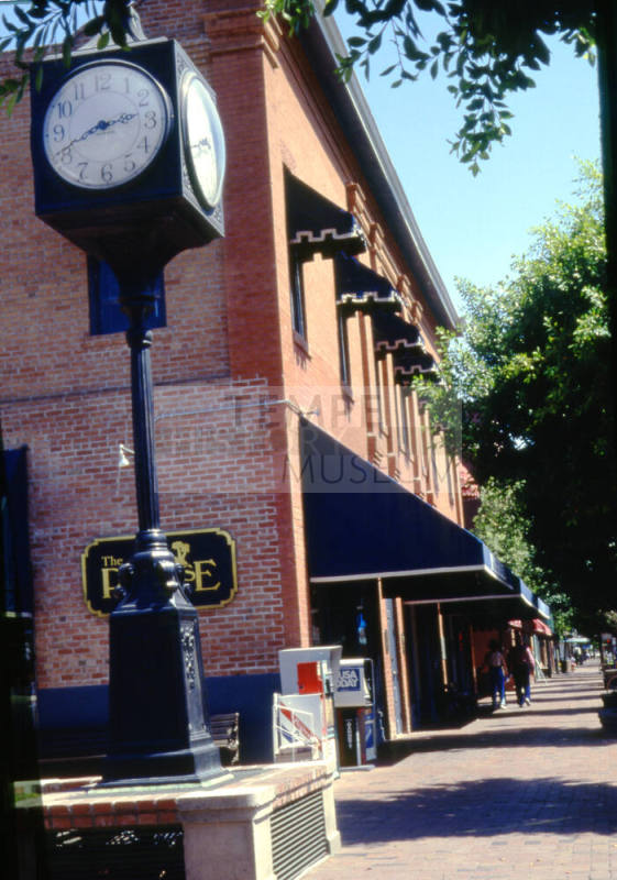 Mill Ave. Streetscape - street clock