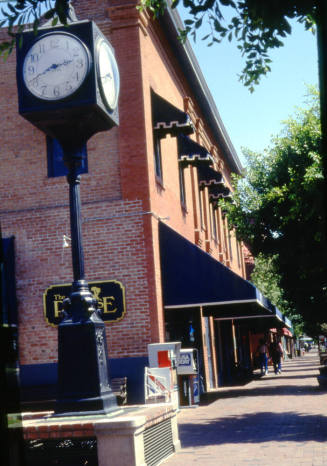 Mill Ave. Streetscape - street clock