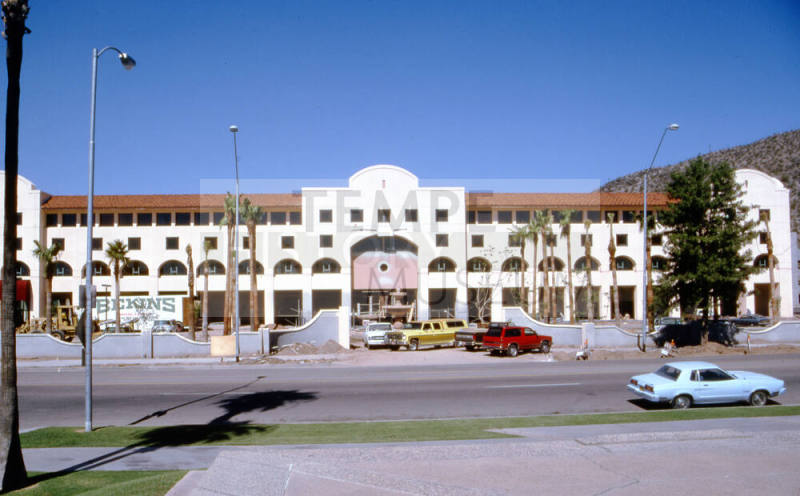 Mission Palms Hotel construction