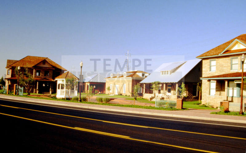 Olde Towne Square, 150 S. Ash Ave.