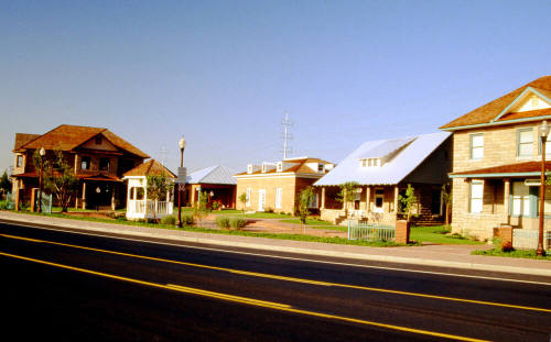 Olde Towne Square, 150 S. Ash Ave.