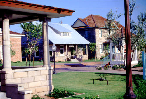 Olde Towne Square, 150 S. Ash Ave.