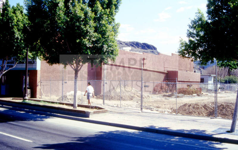 Plazita de Descanso, 511 S. Mill Ave.