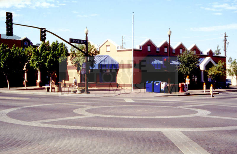 US Post Office, 500 S. Mill Ave.