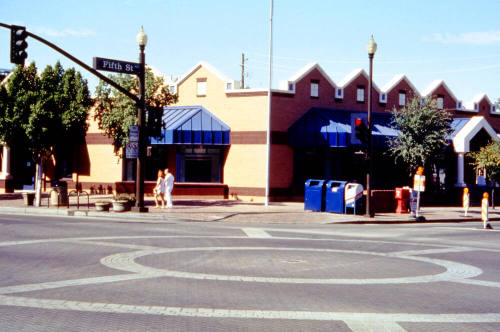 US Post Office, 500 S. Mill Ave.